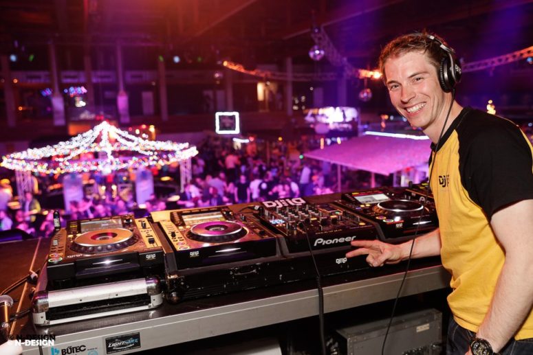 DJ REF JD der Stimmungsmacher am Volksrock am Rebstock am Musiktag Ruswil