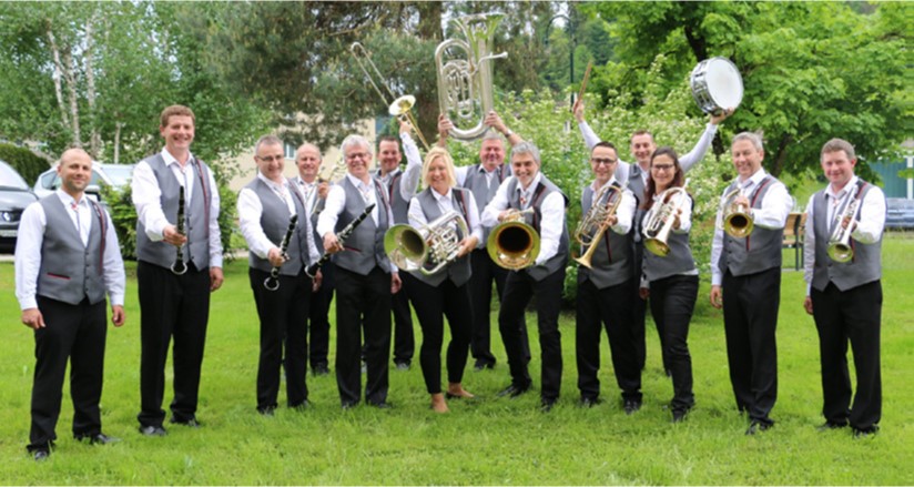 Unterhaltung Samstag 3. Juni: Die Strickmusikanten aus Menznau trifft man in Ruswil im Festzelt.