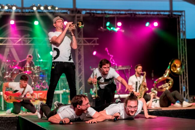 Volksrock am Rebstock Muckasäck / Musiktag Ruswil