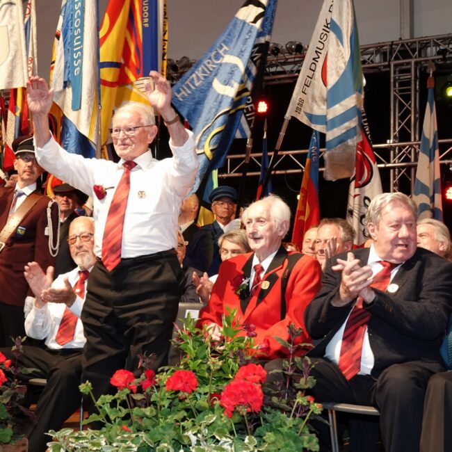 Veteranenehrung des LKBV am Luzerner Kantonal Musiktag Ruswil