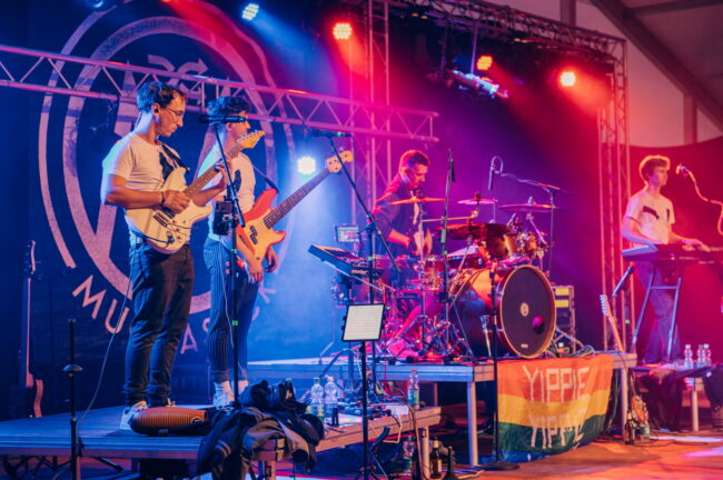 Volksrock am Rebstock Muckasäck / Musiktag Ruswil